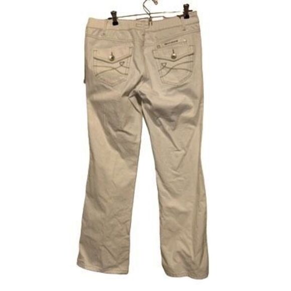 DKNY Ludlow Stretch Size 8 White Low Rise Slim Fit Boot Cut Jeans *NEW* - Picture 1 of 10
